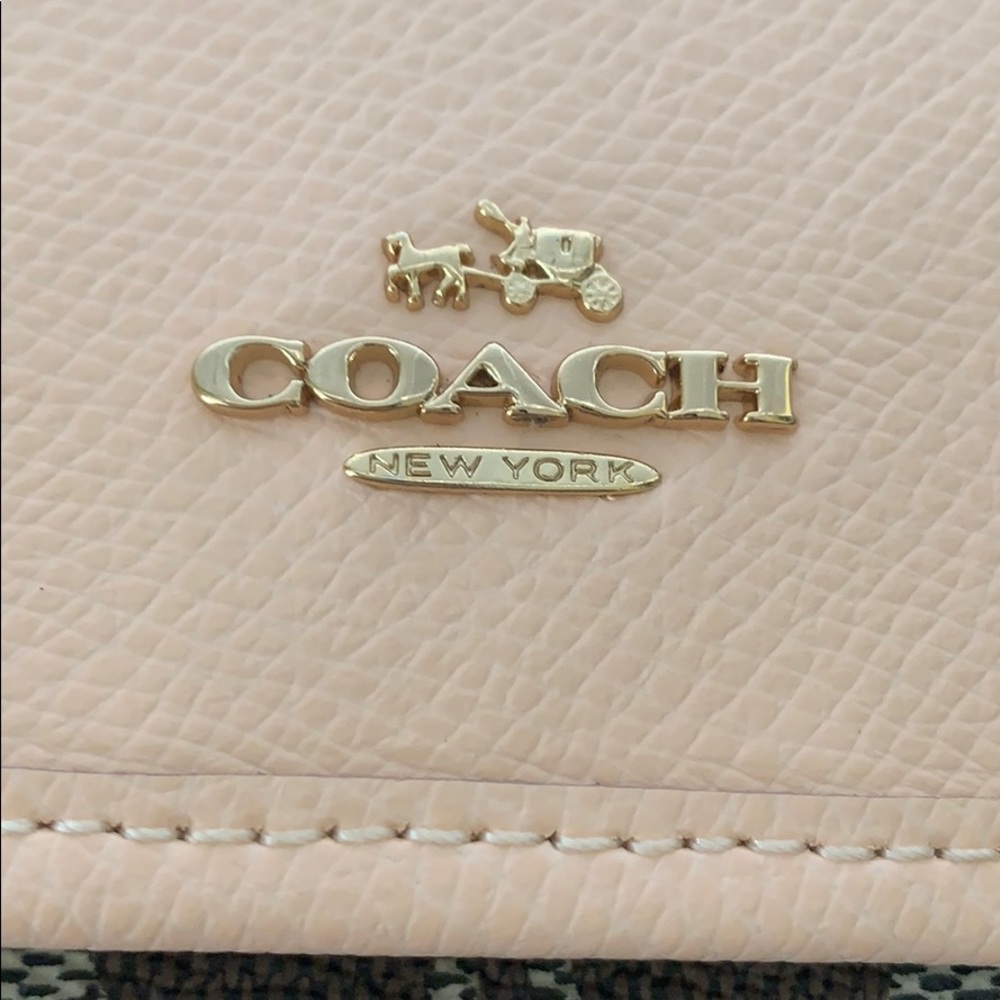Coach Handbag!! - Picture 2 of 8